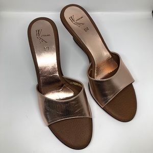 Cute Metallic Wedges size 9